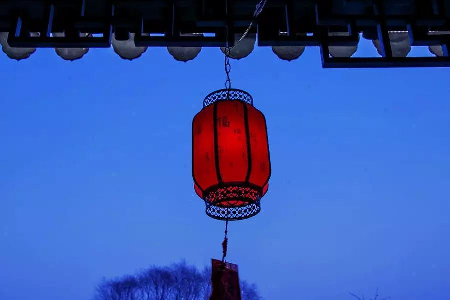 南北特祝全市人民中秋闔家幸福，團(tuán)圓美滿！